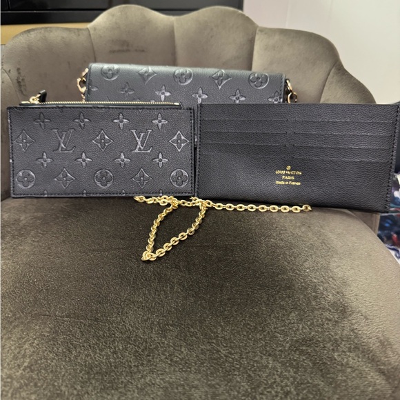 LV Black pochette - Picture 4 of 4